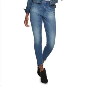 JLO Step Hem Frayed Jeans Stretchy Skinny